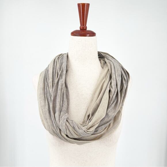 Lululemon Twist and Shout Infinity Scarf Ambient Gray - Picture 1 of 5